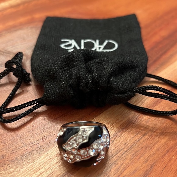 CACHE BLACK AND SILVER RHINESTONE DOME RING - Picture 14 of 14